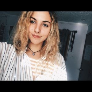 Meet your Posher, Olivia